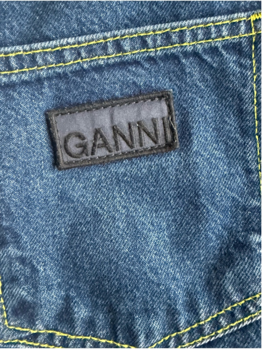 Ganni Angi Wide-Leg Jeans Cargo Pockets Bootcut Size 26 Medium Wash Loose Fit - Picture 5 of 8